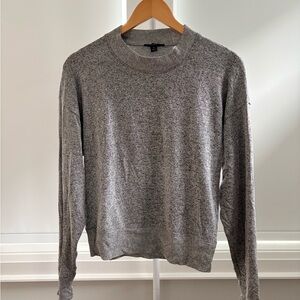 $15 Preowned Excellent Condition Women’s J Crew Lightweight Marled Crew neck $98